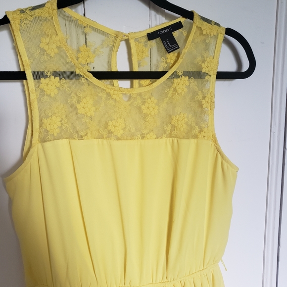 Beautiful Forever 21 dress - Picture 4 of 4